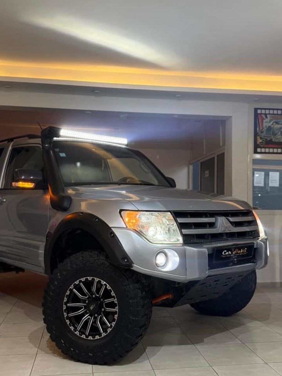 Mitsubishi Pajero LIMITED EDITION à Ariana - Photo 10