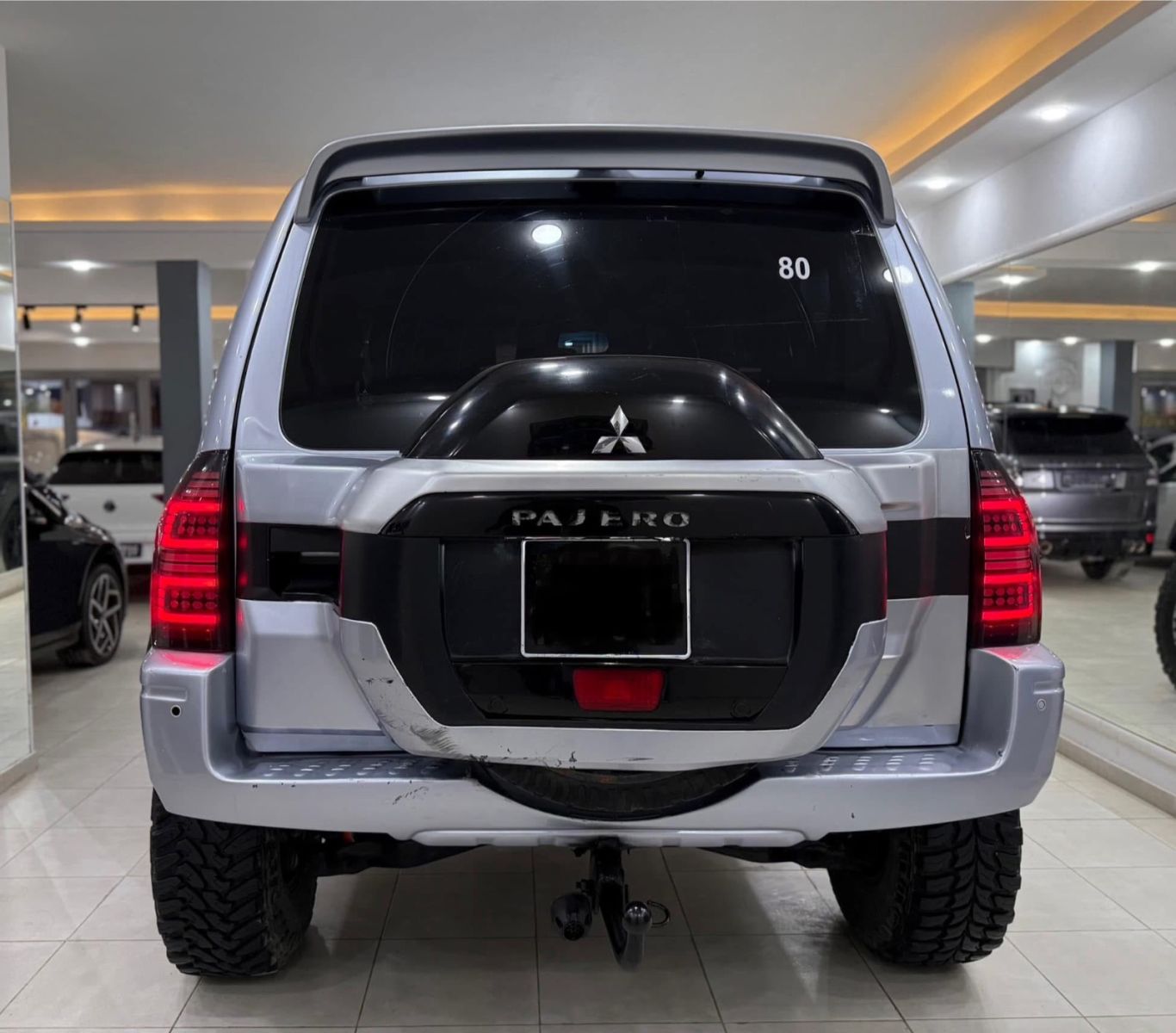 Mitsubishi Pajero LIMITED EDITION à Ariana - Photo 4