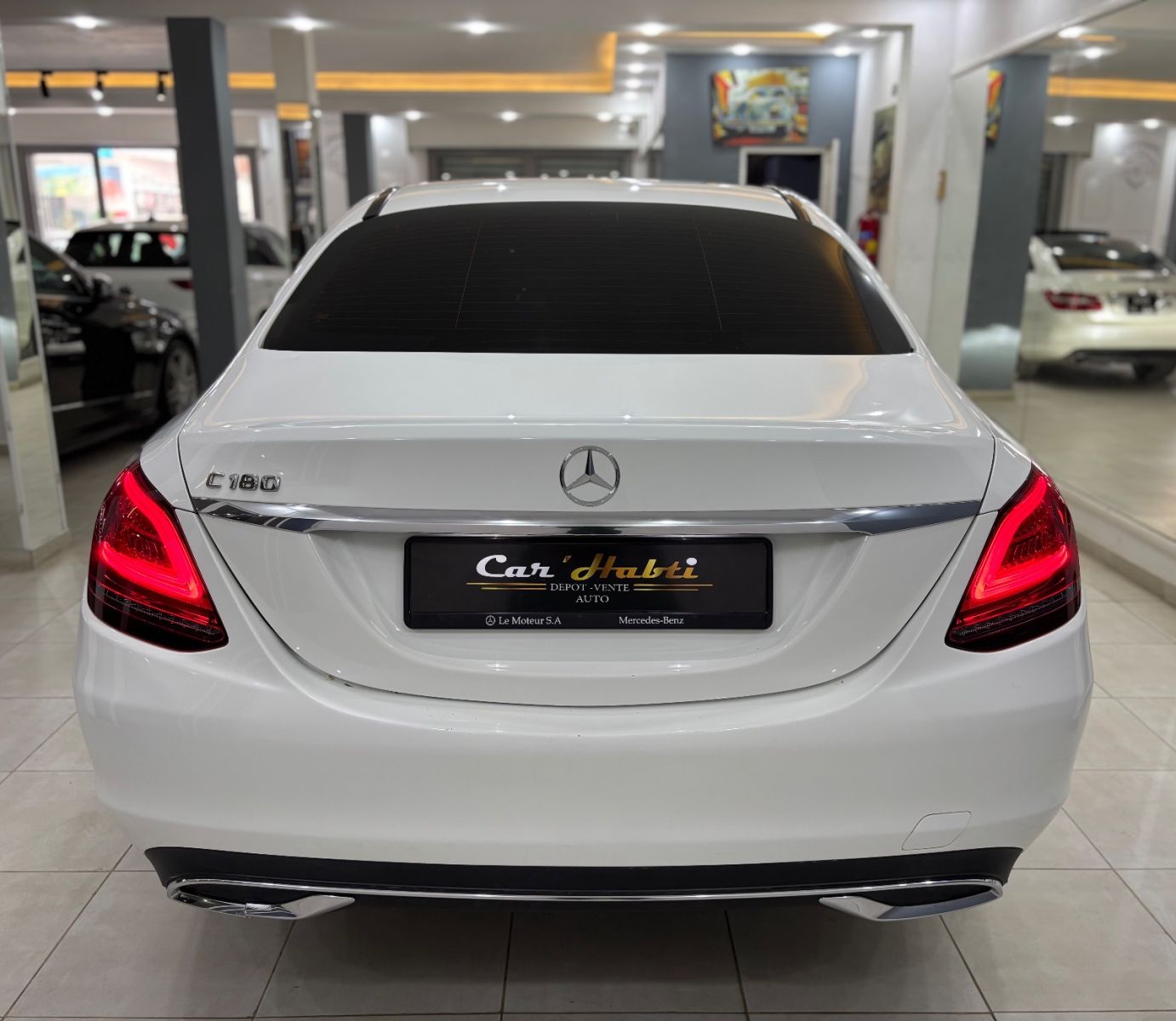 Mercedes-Benz Classe C AMG à Tunis - Photo 4