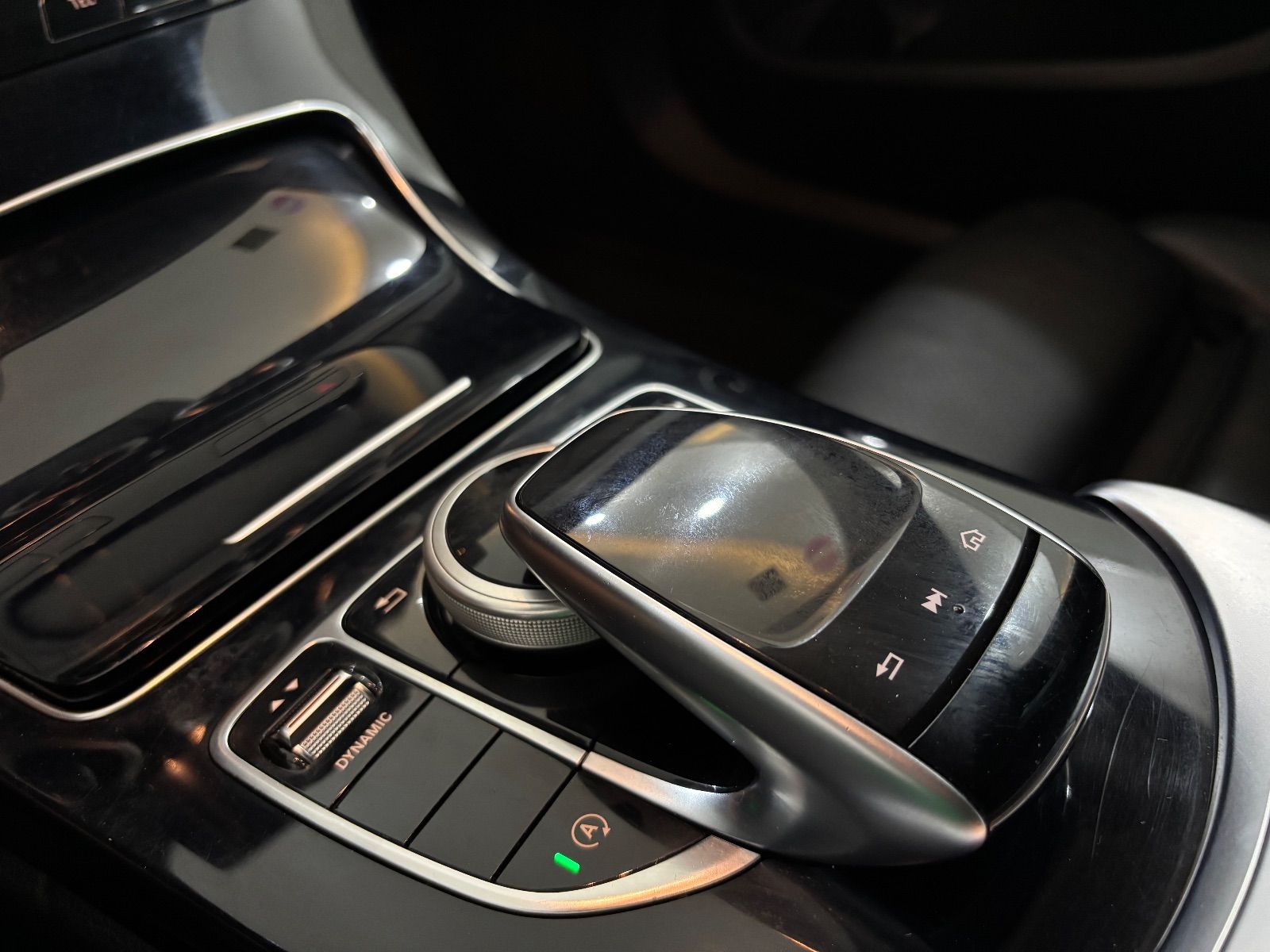 Mercedes-Benz Classe C AMG à Tunis - Photo 9