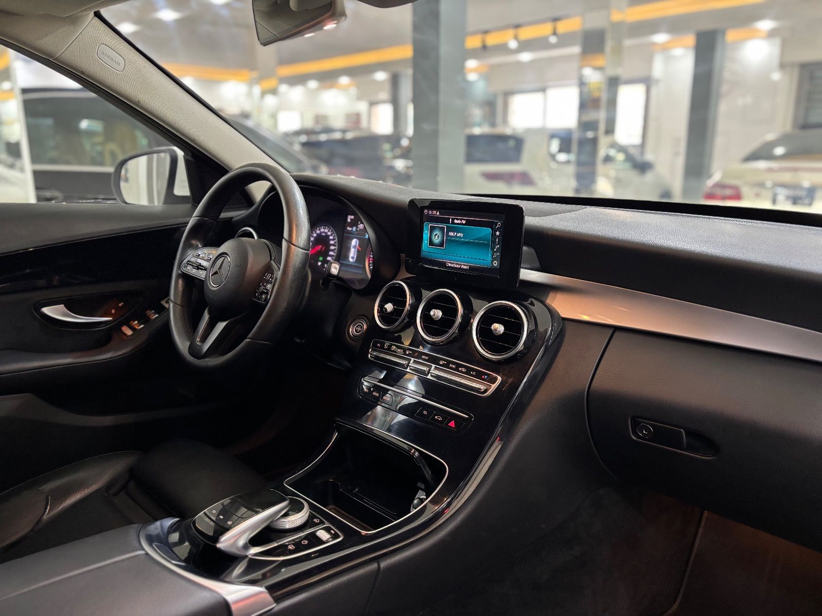 Mercedes-Benz Classe C AMG à Tunis - Photo 8