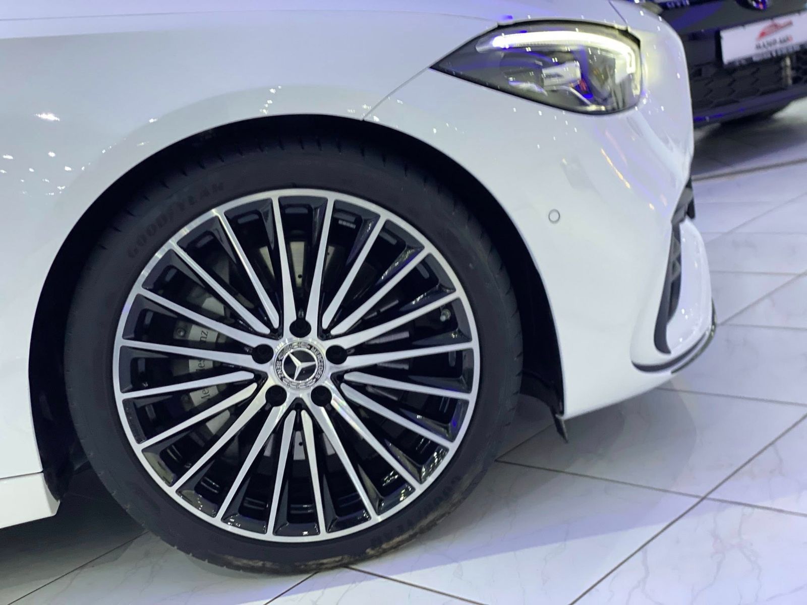 Mercedes-Benz Classe C AMG à Tunis - Photo 4