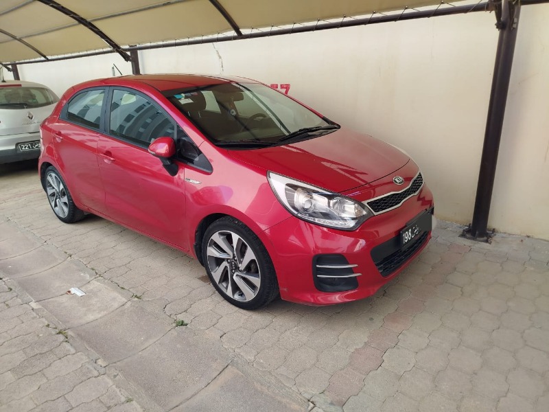 Kia RIO Essence 2017 à Ben Arous - Photo 2