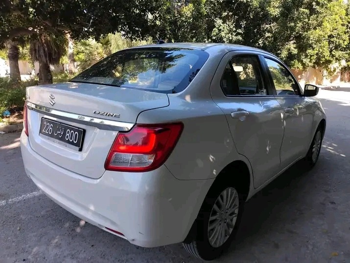 SUZUKI DZIRE GL EN ÉTAT NEUF à Bizerte - Photo 3
