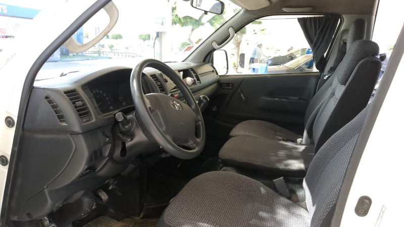 Toyota Hi Ace Diesel 2015 à Tunis - Photo 3