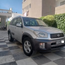 Toyota Rav 4 Essence à Ben Arous - Photo 1