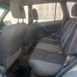 Toyota Rav 4 Essence à Ben Arous - Photo 6