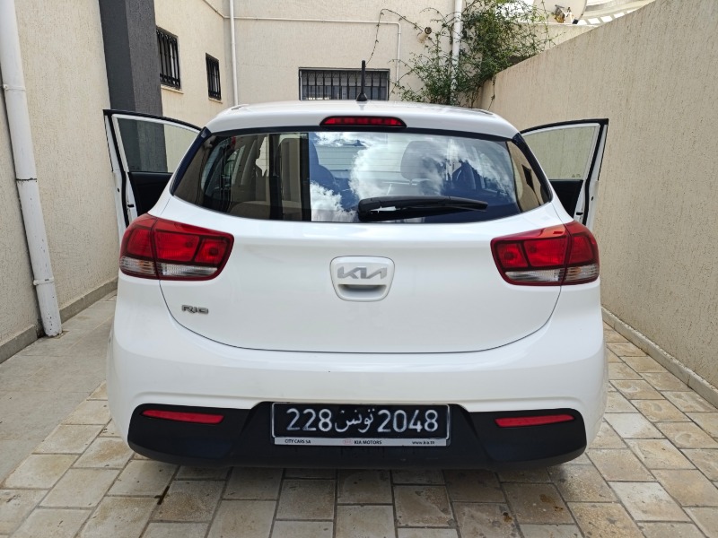 Kia RIO Essence 2022 à Ben Arous - Photo 2