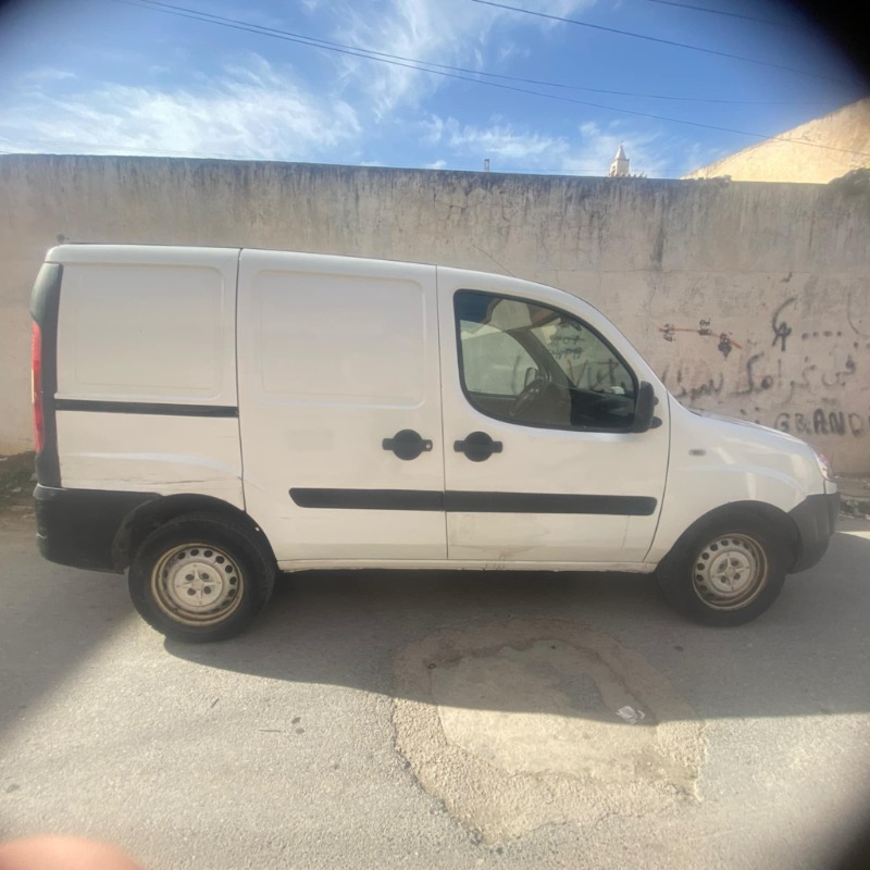 Fiat DOBLO Diesel 2014 à Siliana - Photo 2