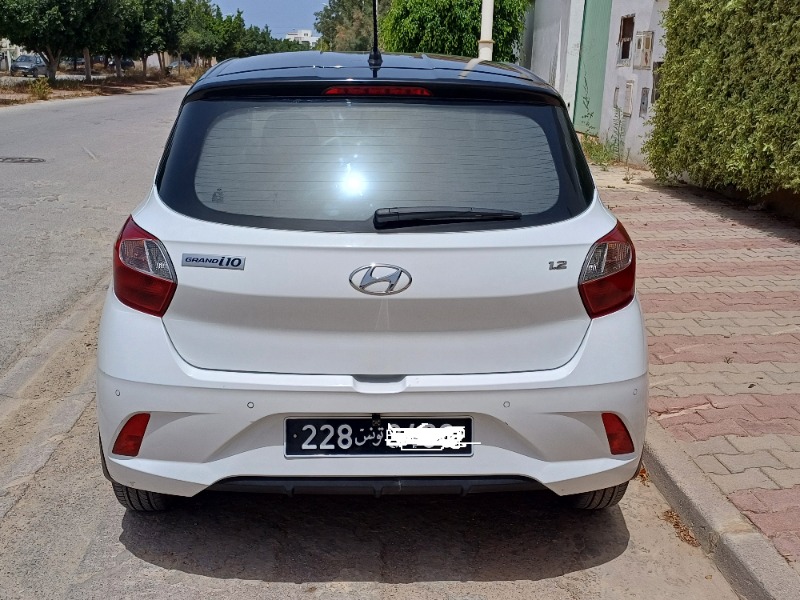 Hyundai I10 Essence 2022 à Tunis - Photo 3