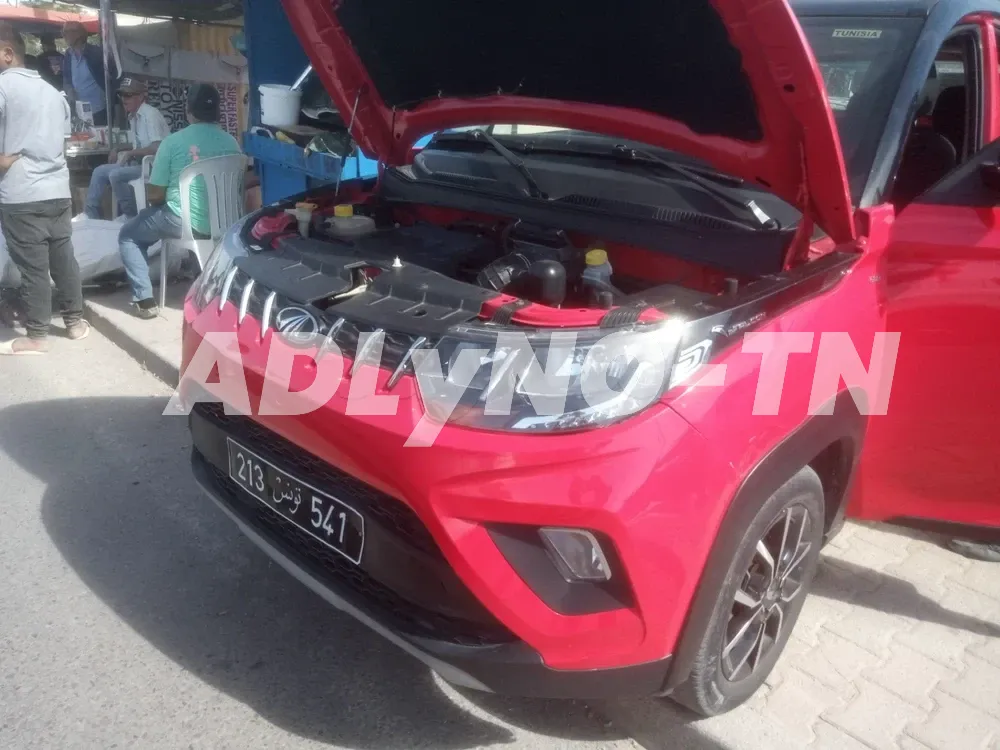 A vendre voiture Mahindra kuv 100 k8 à Manouba - Photo 2