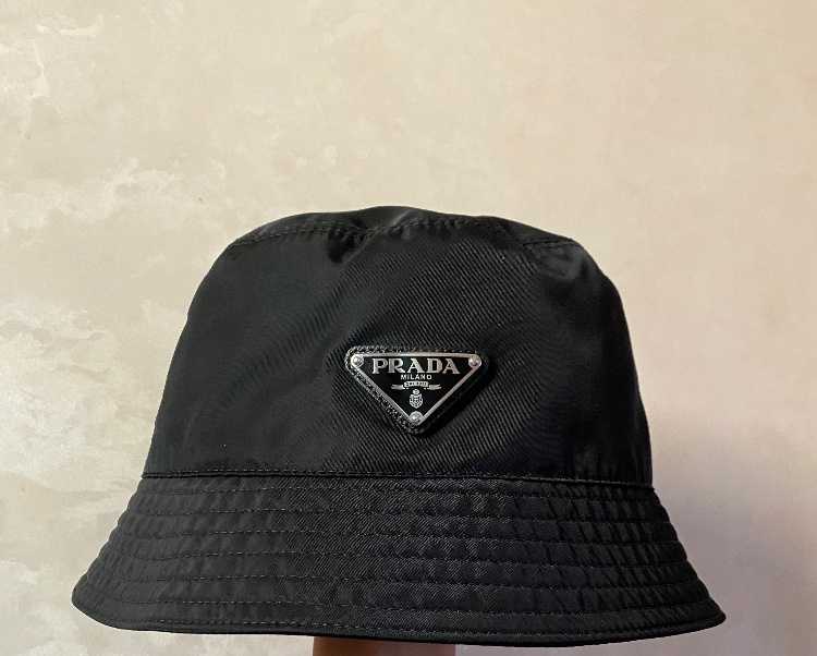 PRADA CHAPEAU ORIGINALE