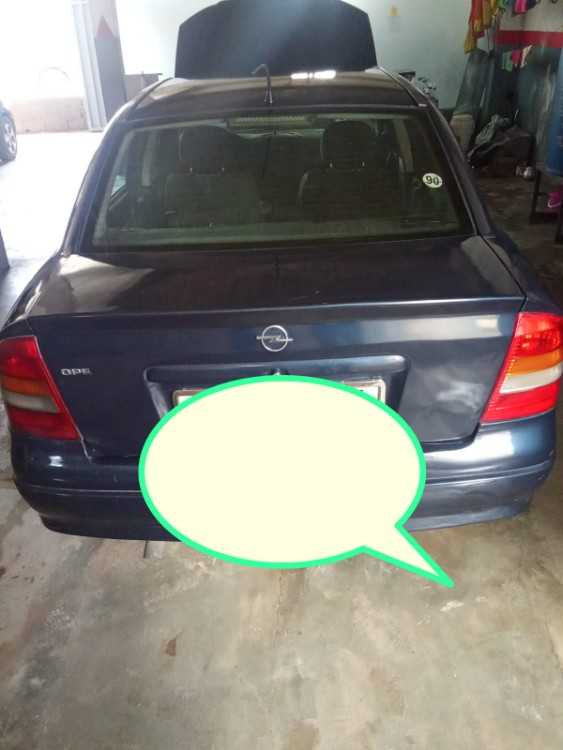 Opel astra model 2004