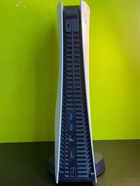 Ps5 standard avec 2 manettes