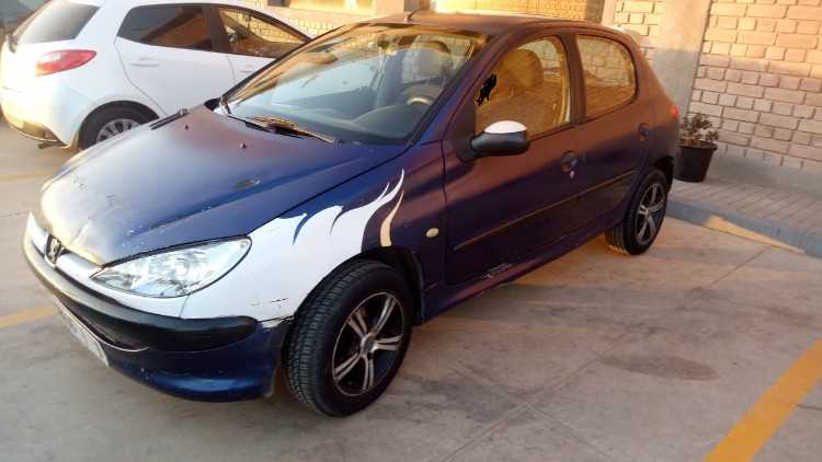 Peugeot206 essence model2001