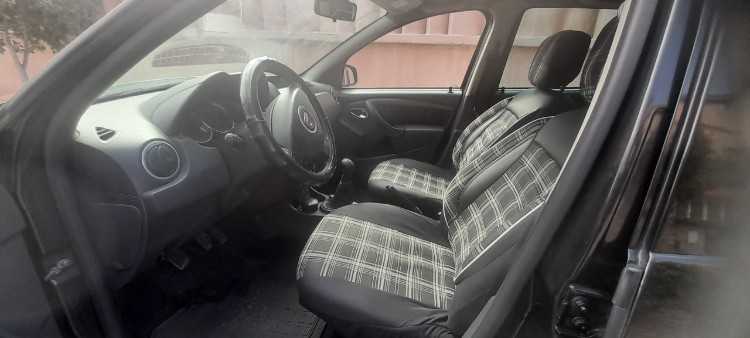 Duster à vendre