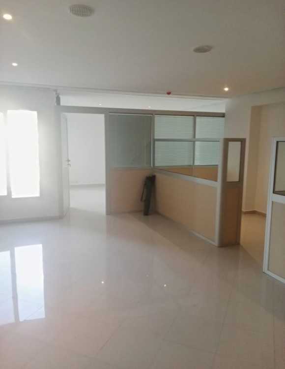 Bureaux de luxe tout neuf à vendre