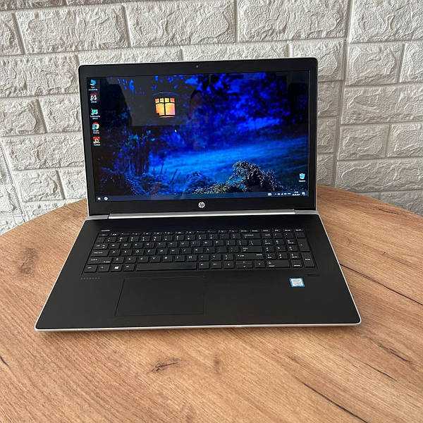 Hp i5 8eme Double Graphique Ram 8 Disc 256 SSD