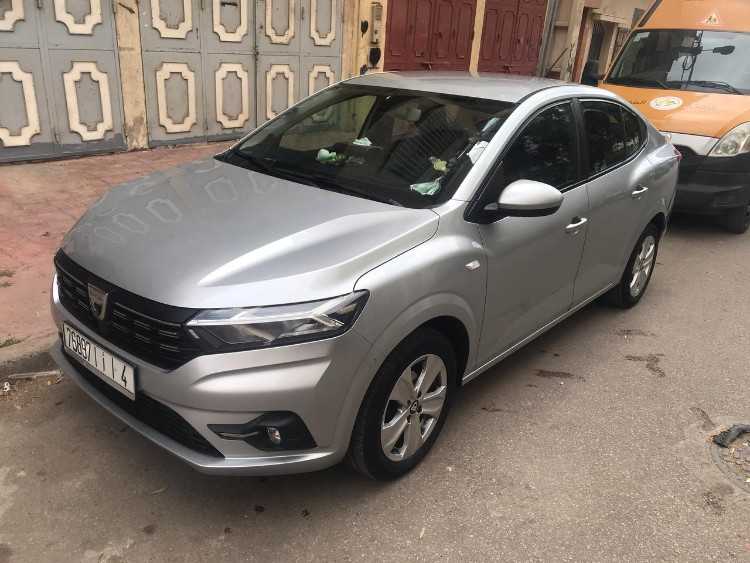 Dacia logan 2022 – comme neuve – 1ère main – bien