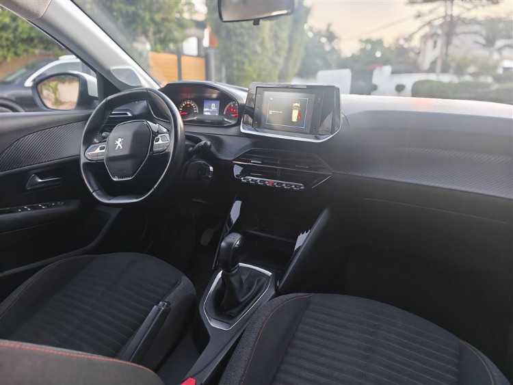 Peugeot 208 active 2021