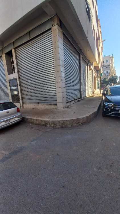 Magasin à vendre à hamza 280 m²