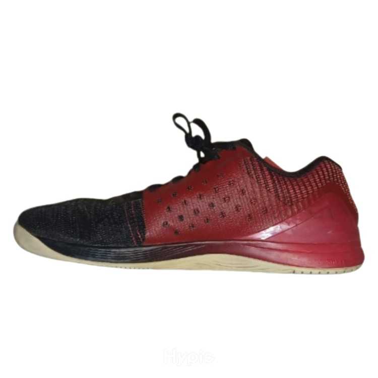 Baskets reebok d'entraînement.