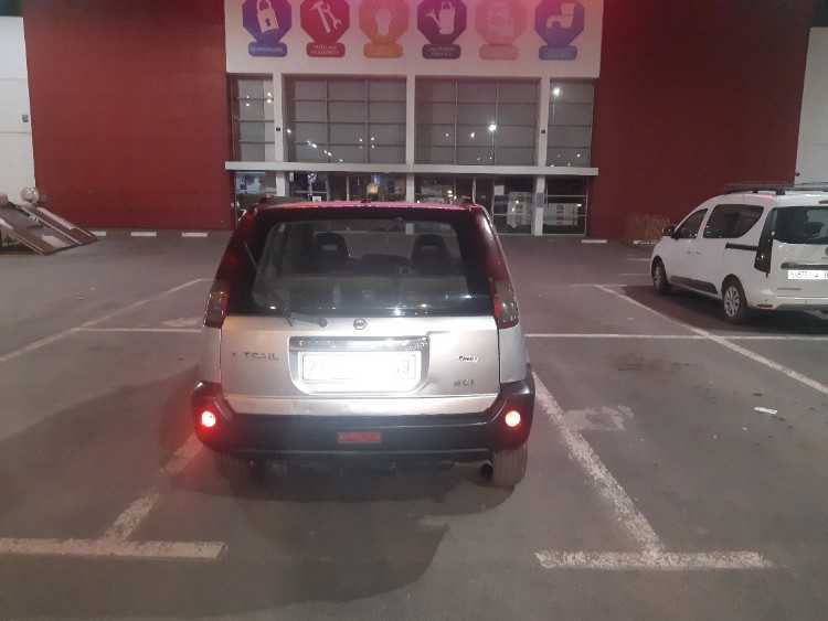 نيسان اكستراي