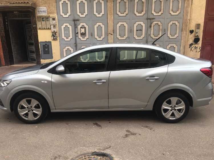 Dacia logan 2022 – comme neuve – 1ère main – bien