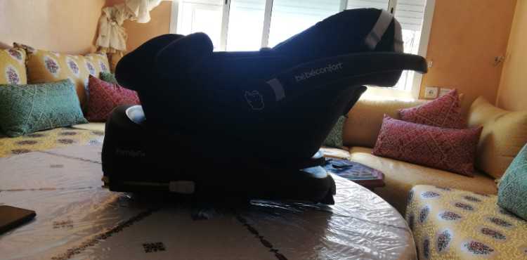 Maxi-Cosi Black Bébé Confort (Siege-Auto citi Esse
