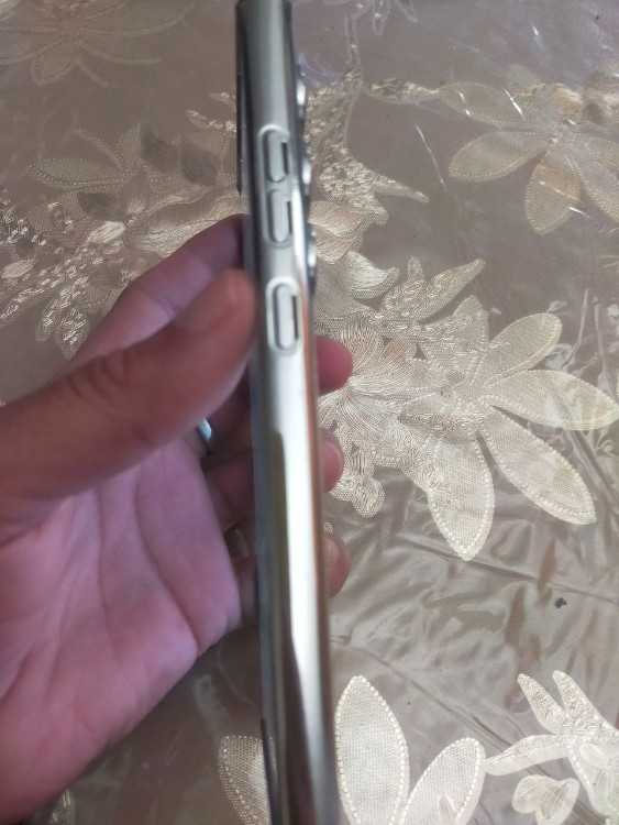 SAMSUNG S24