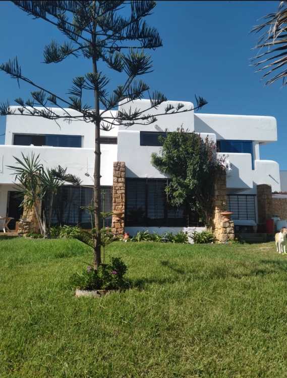 Villa face à la mer a harhoura