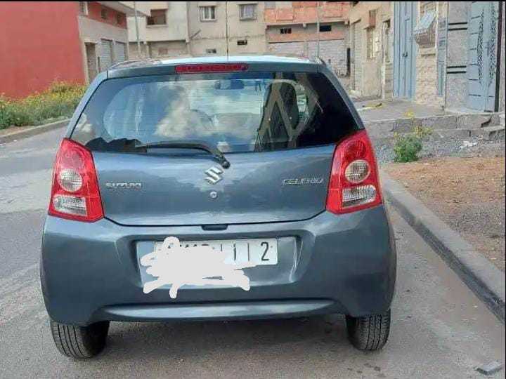 Toyota yaris 2000 essence