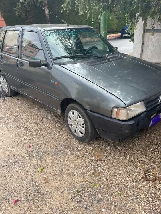 Fiat uno modèle 1996