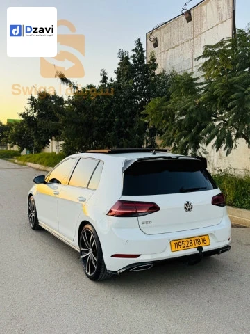 Voitures Volkswagen à 16 ALGER