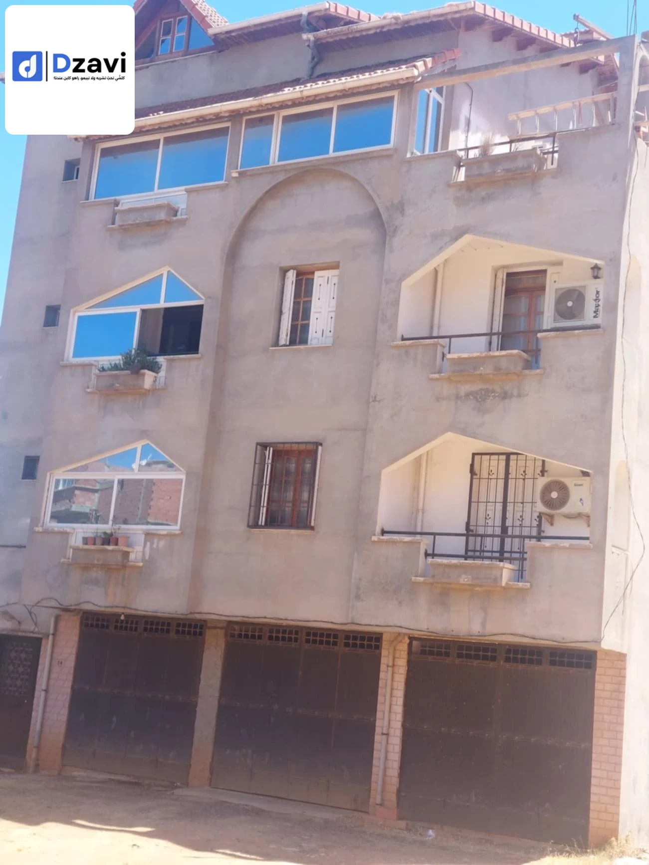 Maisons Traditionnelles À vendre à 16 ALGER superficie 200 m2