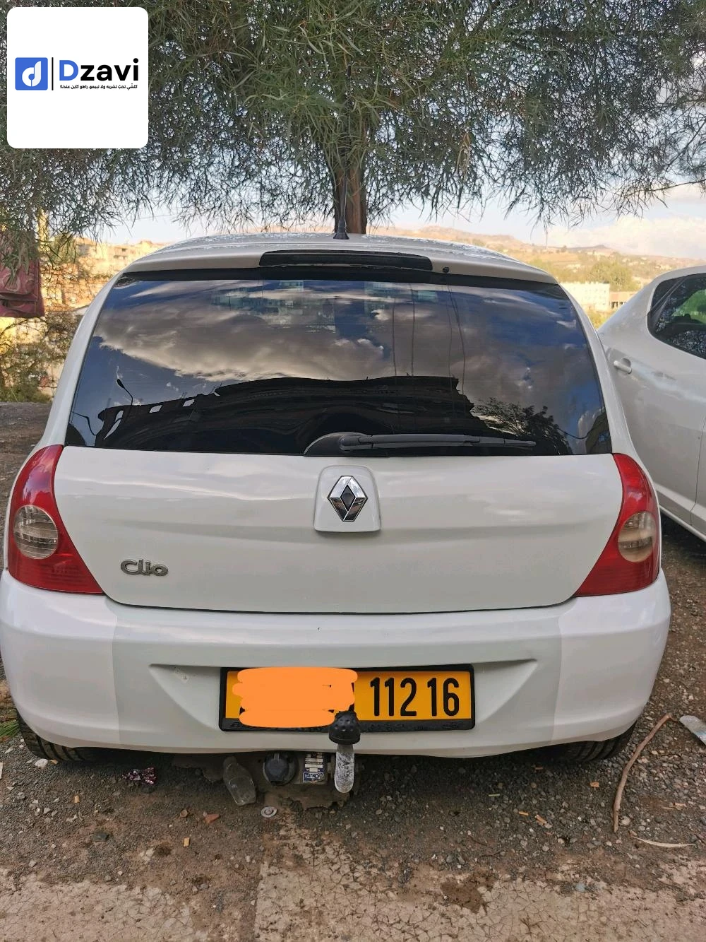 Voitures Renault à 26 MEDEA