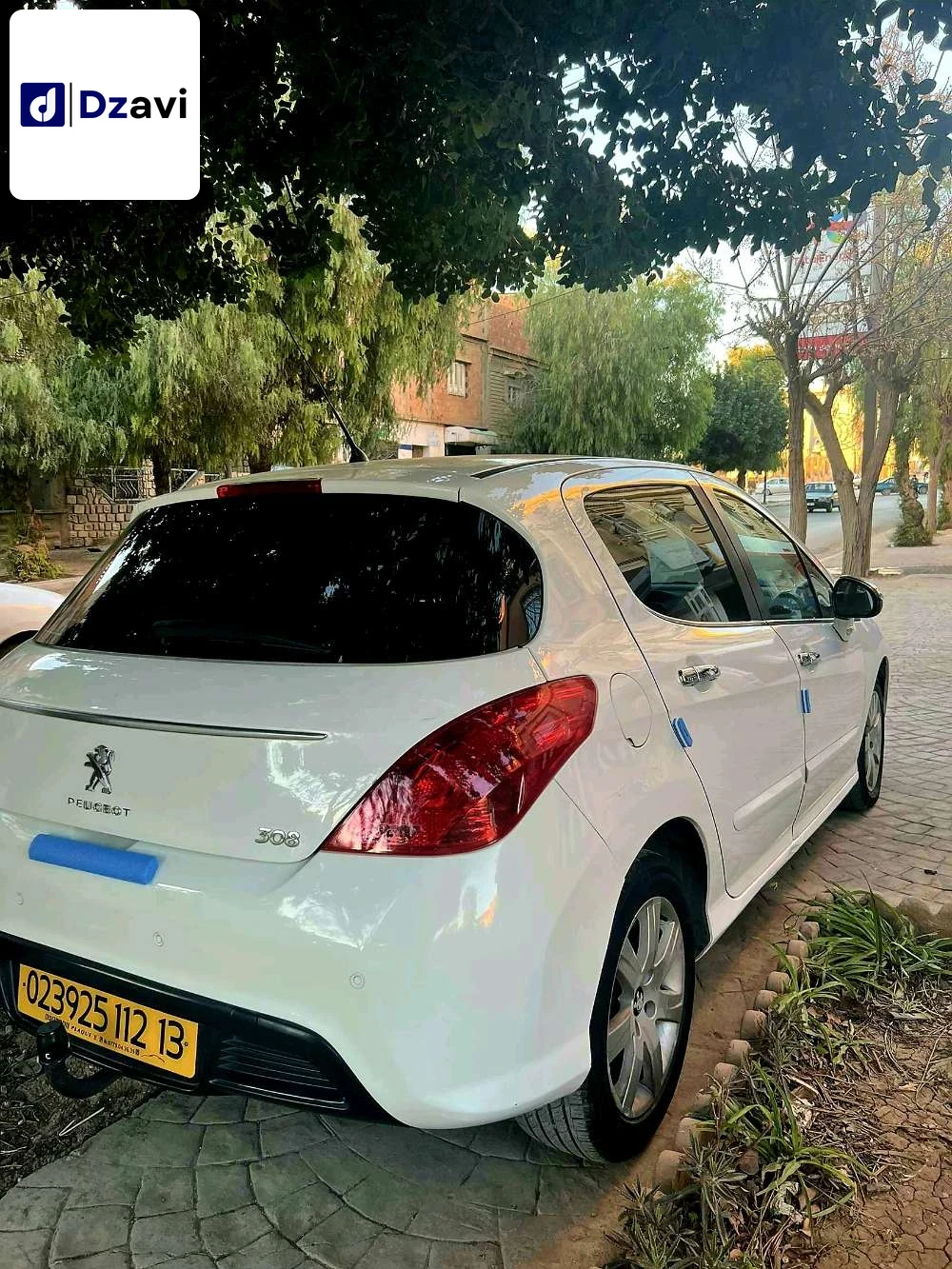 Peugeot À vendre à 22 SIDI BEL ABBES