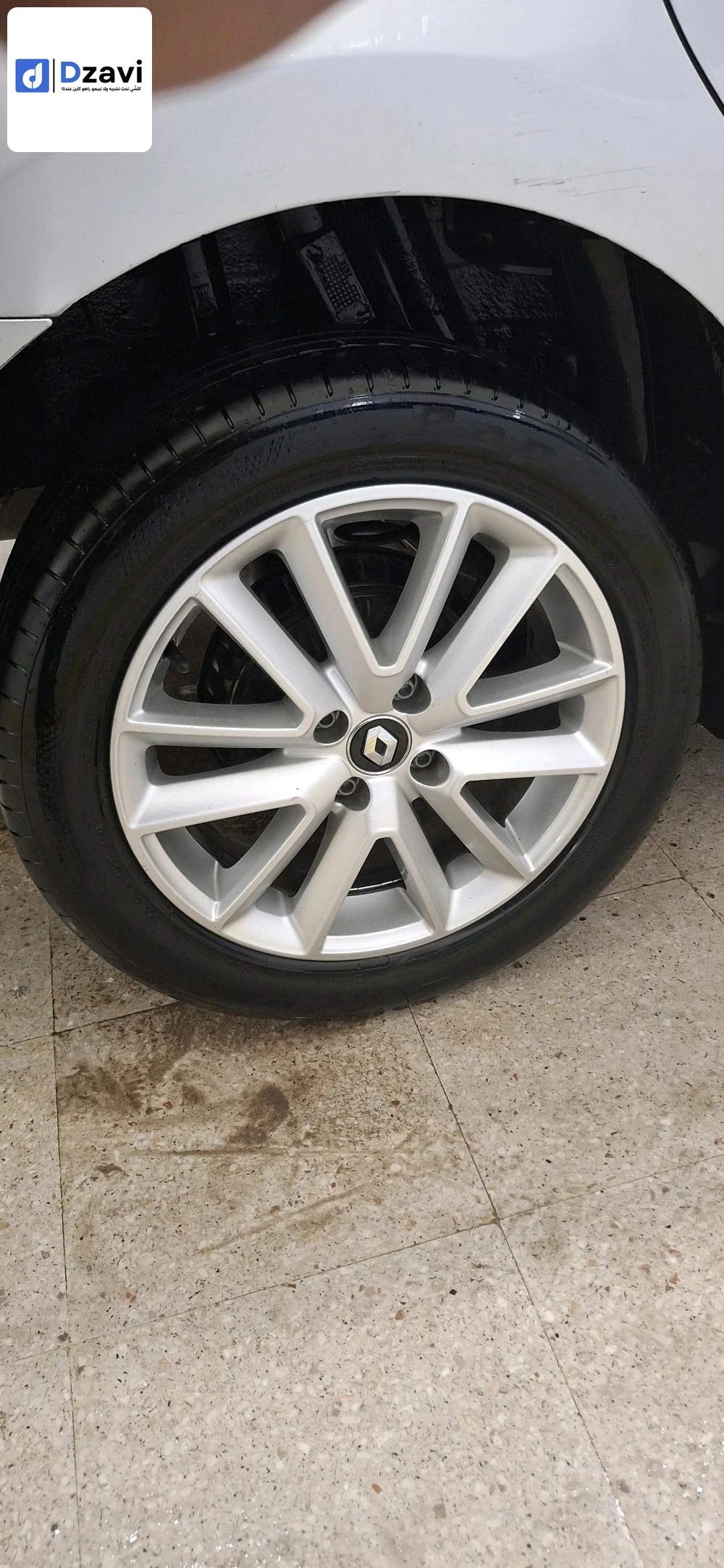 Voitures Renault à 13 TLEMCEN
