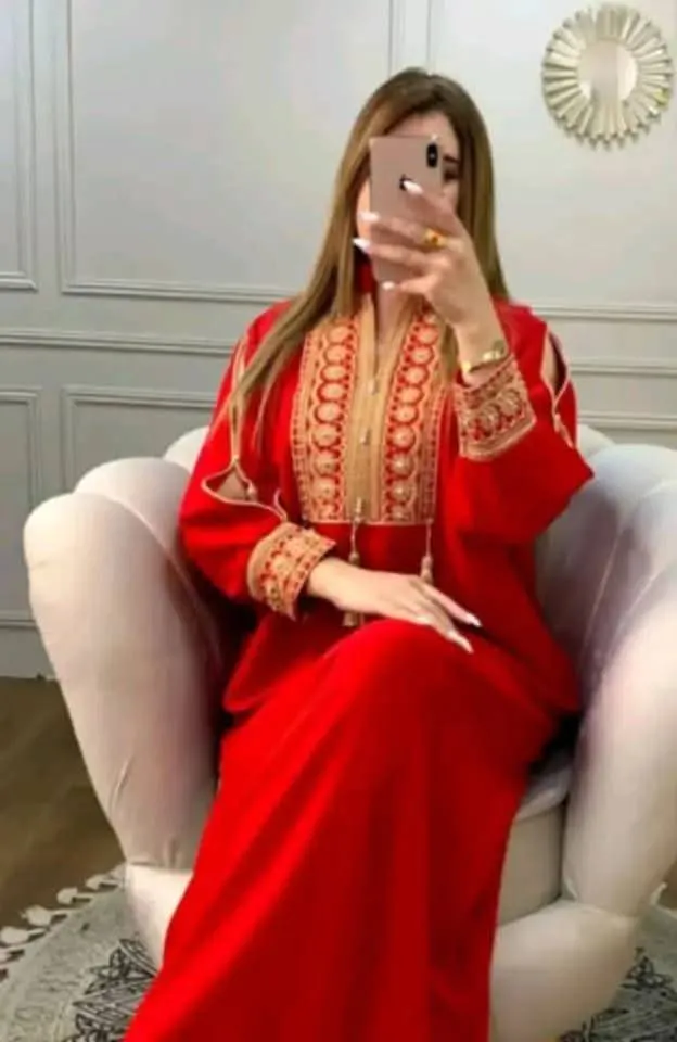 ملابس نساء