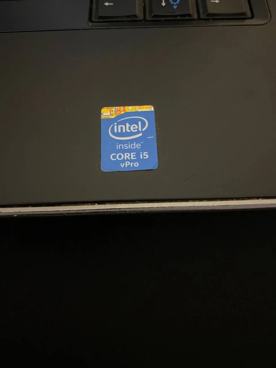 Pc portable Dell latitude E6440 i5 4g ram 4 stockage 700 batterie
