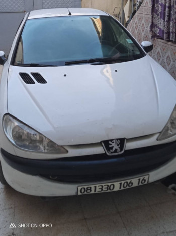 PEUGEOT 206