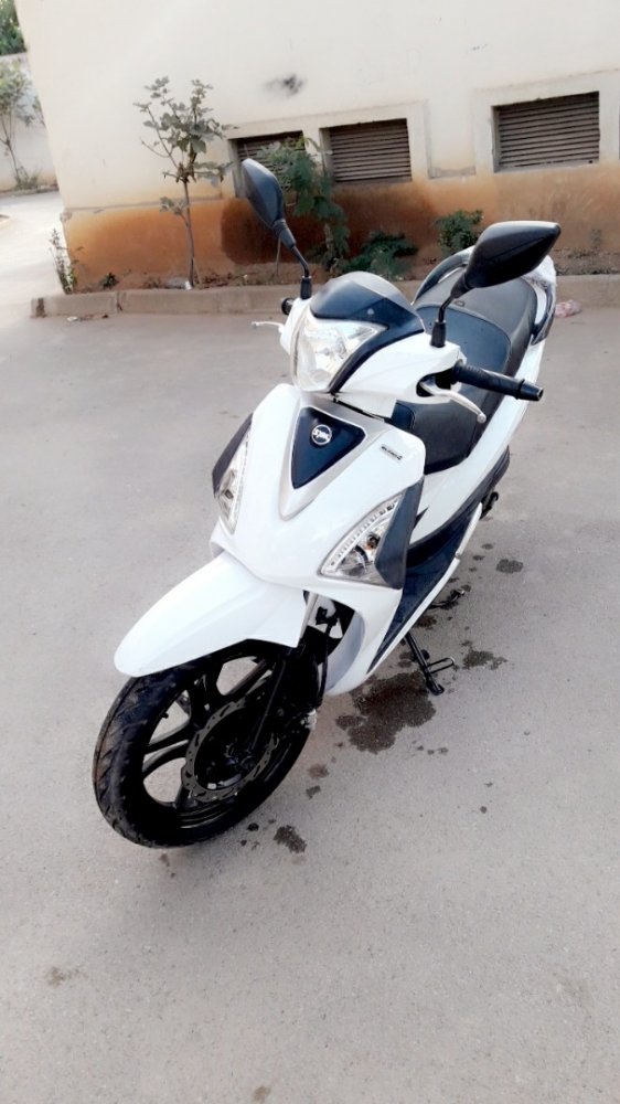 SYM MOTO