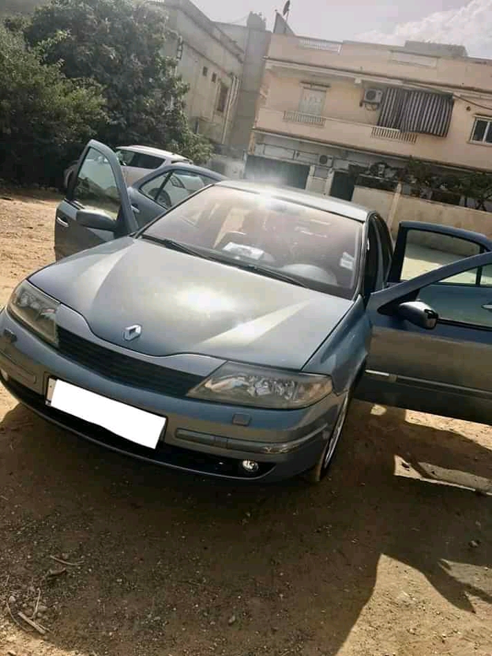 RENAULT LAGUNA