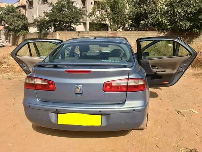 RENAULT LAGUNA