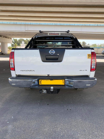 NISSAN NAVARA