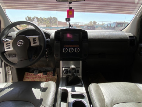 NISSAN NAVARA