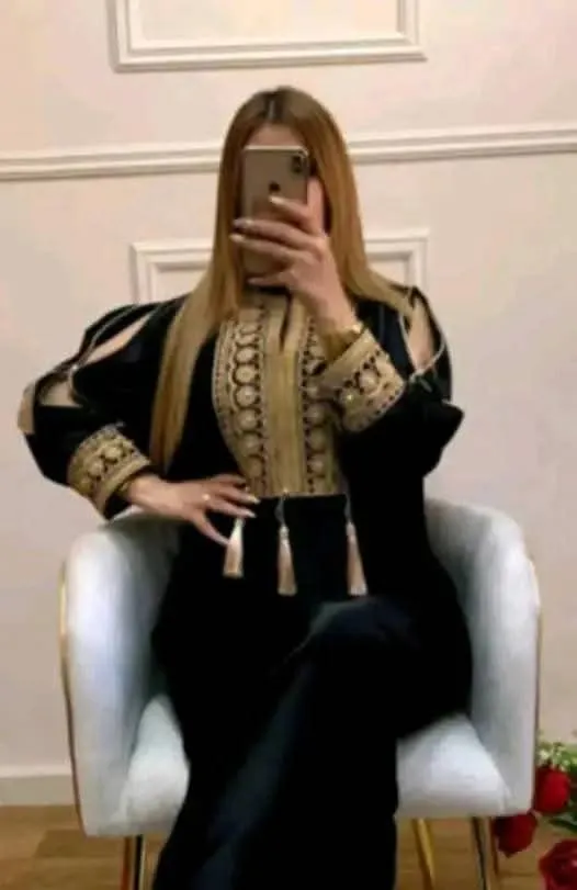 ملابس نساء